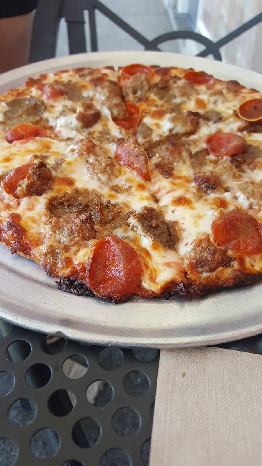 Flippin Pizza | restaurant | 11975 Carmel Mountain Rd #605, San Diego, CA 92128, USA | 8585218433 OR +1 858-521-8433