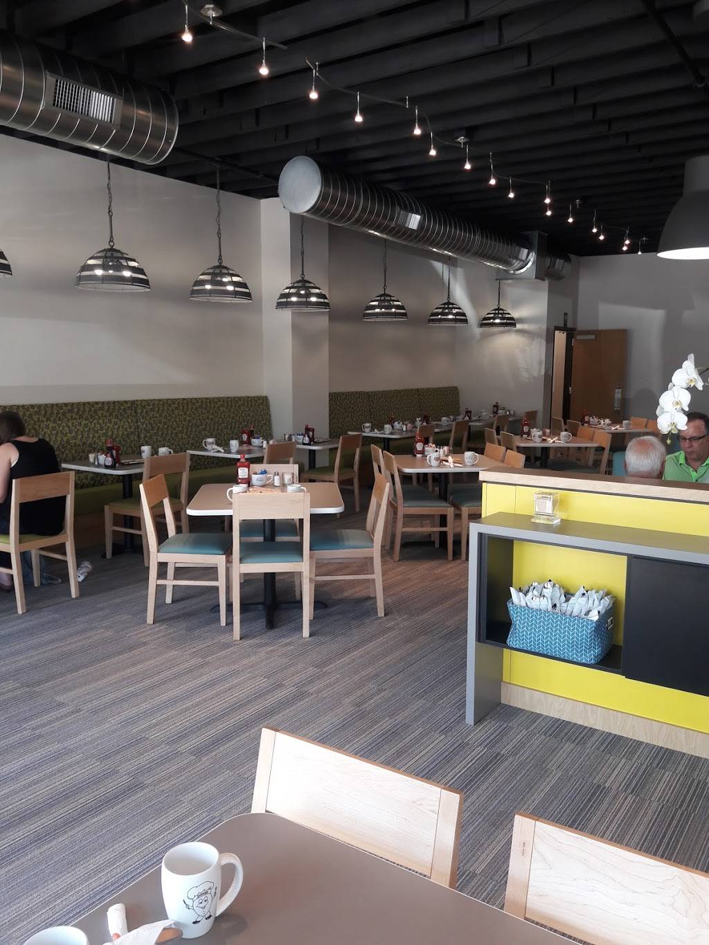 Jimmys Egg | restaurant | 909 N Hudson Ave, Oklahoma City, OK 73102, USA | 4052084431 OR +1 405-208-4431