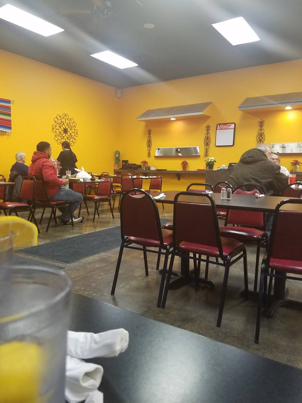 Senoritas Mexican Food | restaurant | 1325 N Main St, Adrian, MI 49221, USA | 5179204560 OR +1 517-920-4560