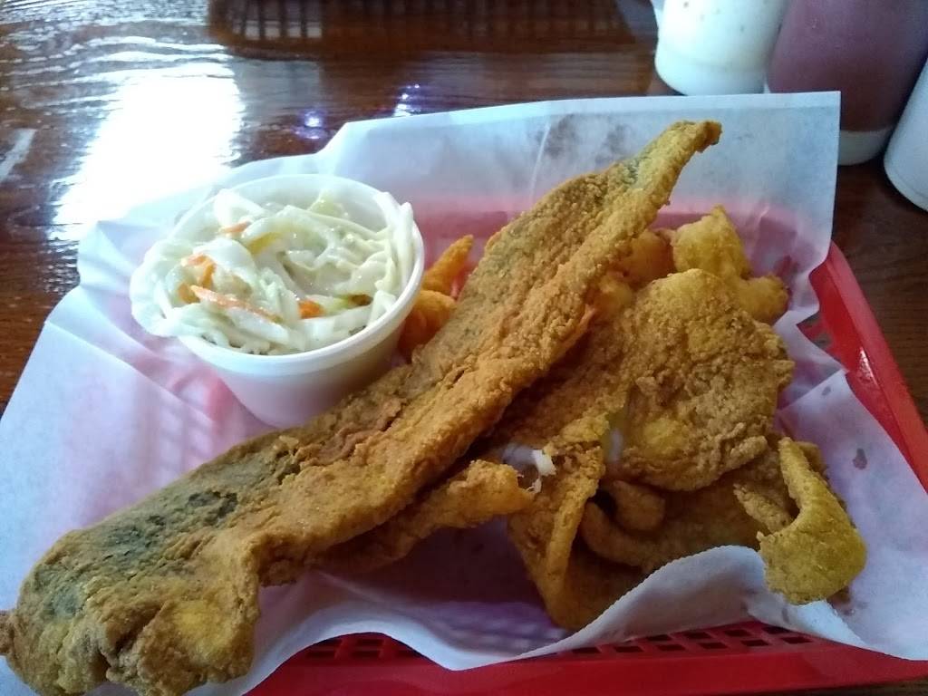 42 Fry Greenville | restaurant | 3109 E 10th St Suite A, Greenville, NC 27858, USA | 2527516436 OR +1 252-751-6436