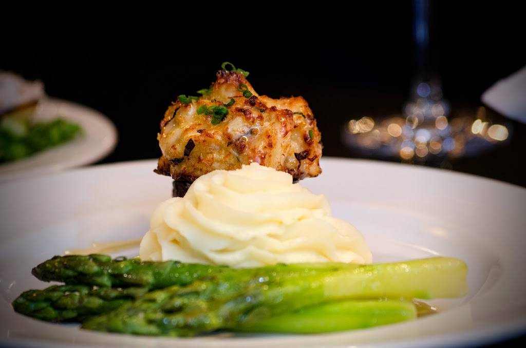 Porch Restaurant & Pub | restaurant | 890 Tulpehocken Rd, Myerstown, PA 17067, USA | 7178662200 OR +1 717-866-2200