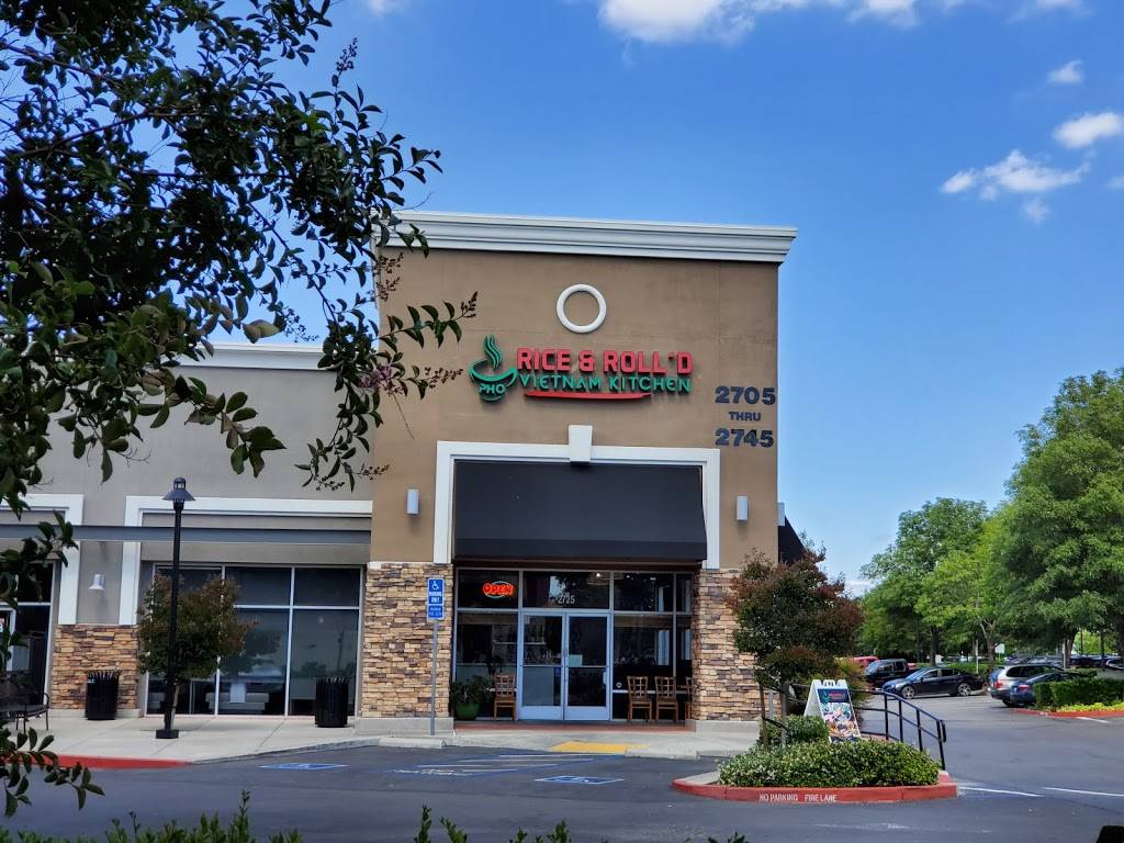 Pho Rice & Rolld | restaurant | 2725 Naglee Rd, Tracy, CA 95304, USA | 2098390104 OR +1 209-839-0104