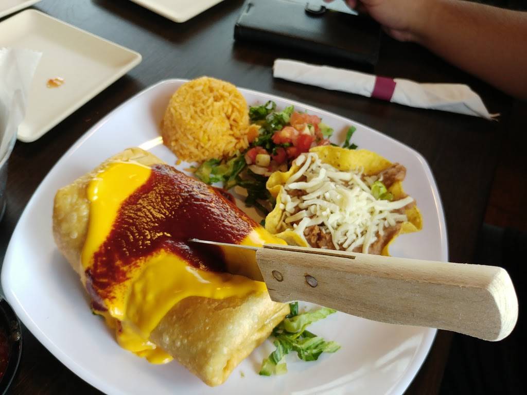 Sammys Mexican Grill and Bar | restaurant | 1354 Lake St, Roselle, IL 60172, USA | 8477648181 OR +1 847-764-8181