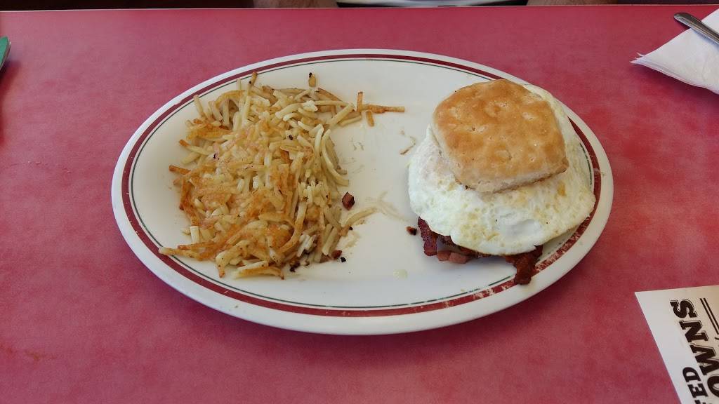 Huddle House | meal takeaway | 933 Folly Rd, Charleston, SC 29412, USA | 8437627404 OR +1 843-762-7404