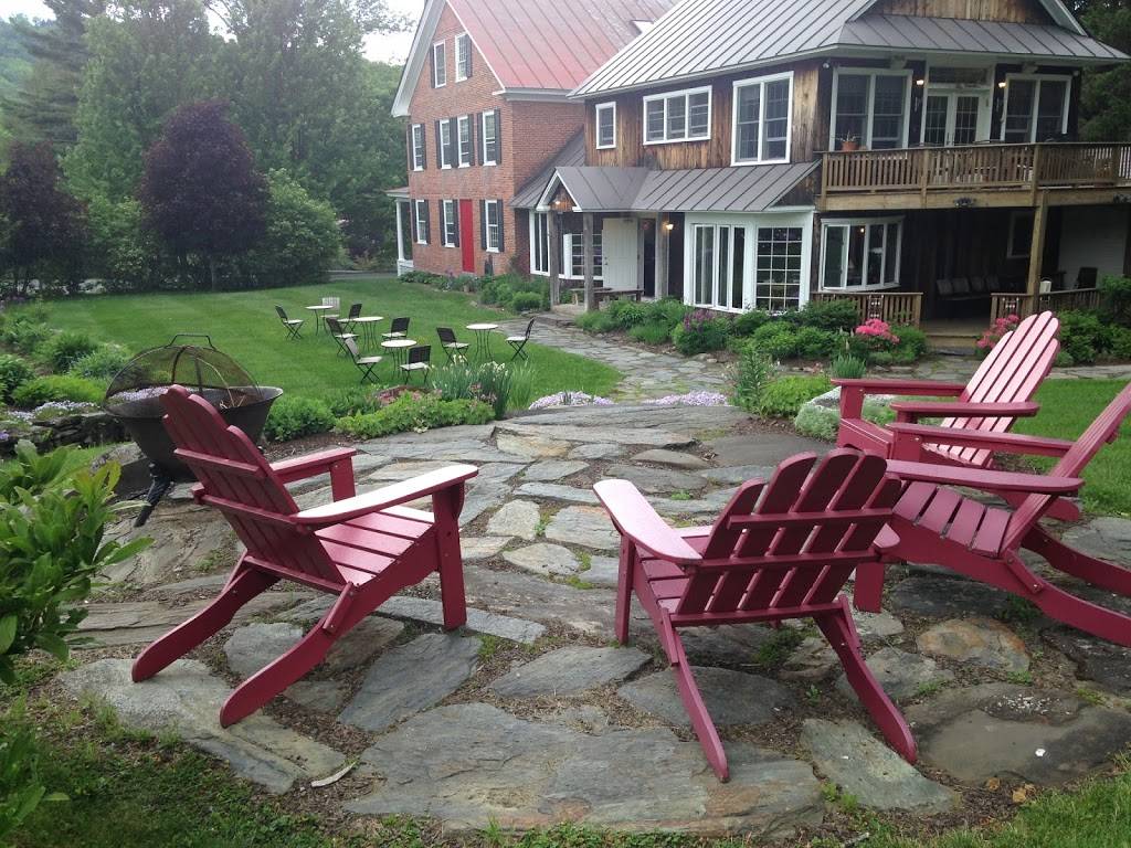 The Barnard Inn Restaurant & Maxs Tavern | restaurant | 5518 VT-12, Barnard, VT 05031, USA | 8022349961 OR +1 802-234-9961