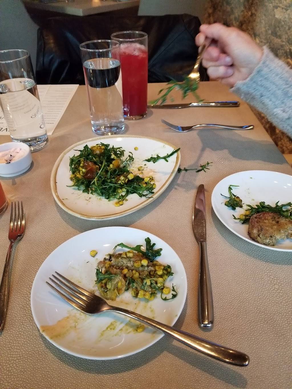 Olivers | restaurant | 1198 Coast Village Rd, Santa Barbara, CA 93108, USA | 8059690834 OR +1 805-969-0834