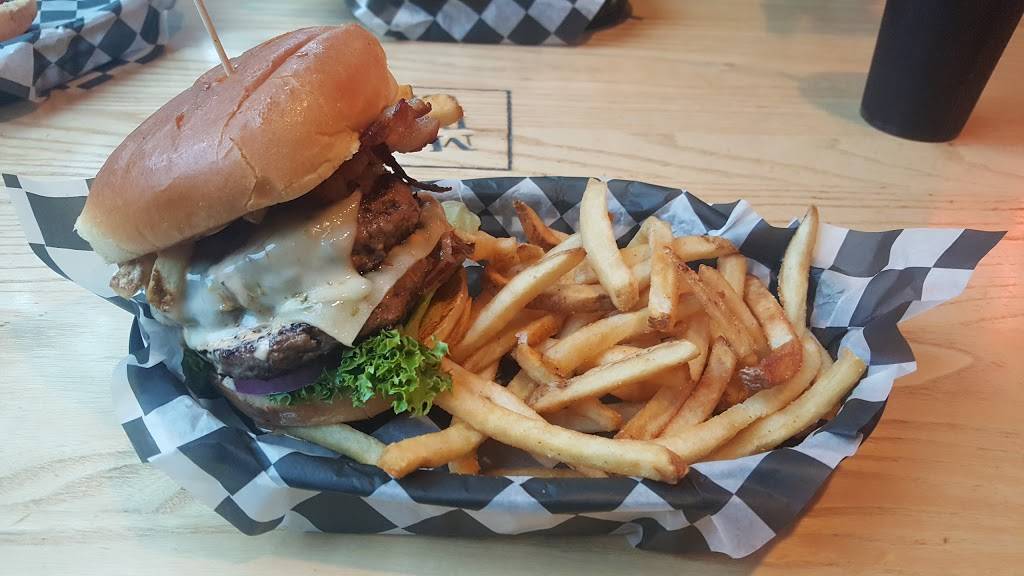 American Burger Company | restaurant | 5821 Fairview Rd, Charlotte, NC 28209, USA | 7047339037 OR +1 704-733-9037