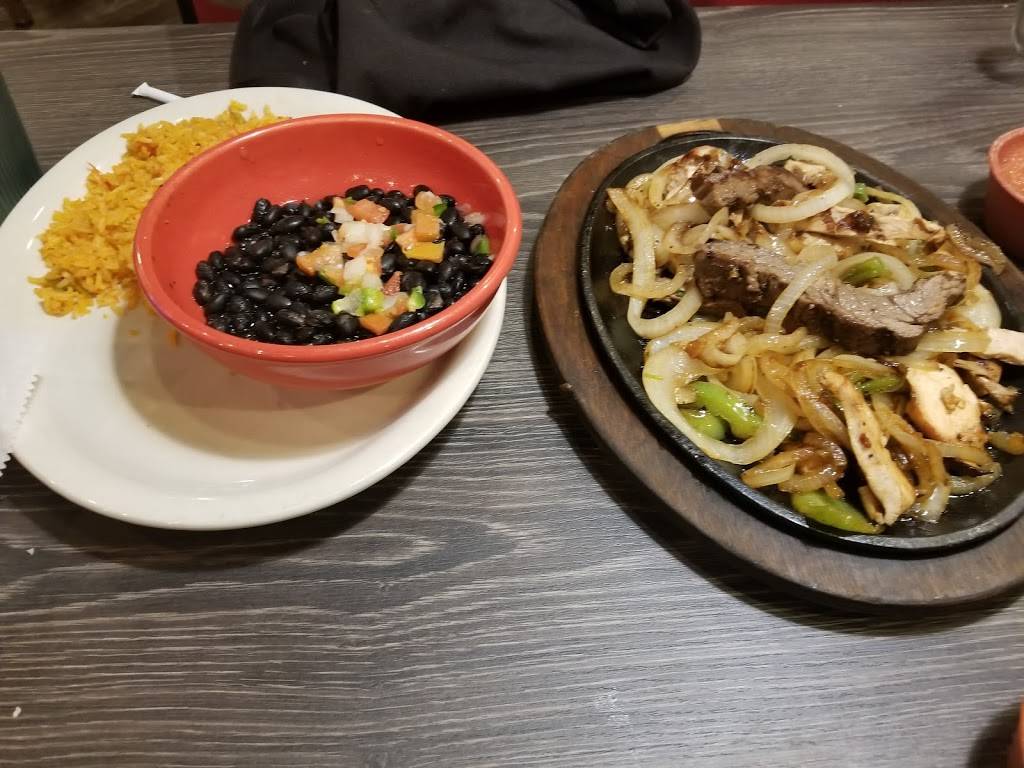 Poblano Grill | restaurant | 13593 N May Ave, Oklahoma City, OK 73120, USA | 4057558111 OR +1 405-755-8111