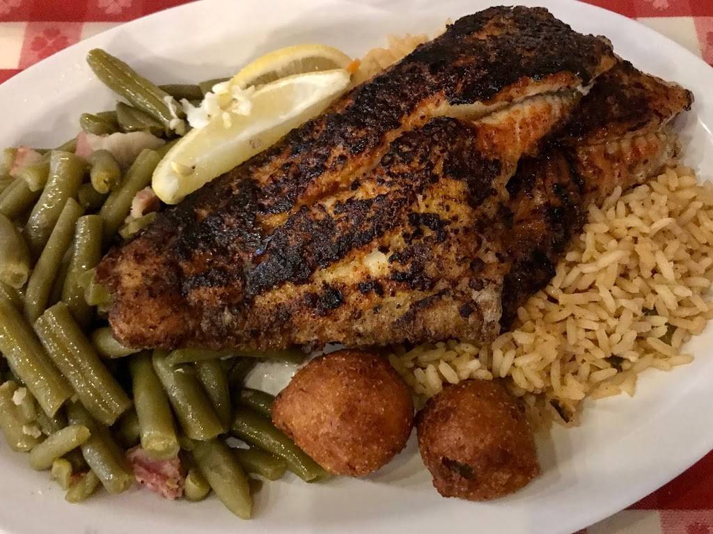 Clear Springs Restaurant | restaurant | 606 W Afton Oaks Blvd, San Antonio, TX 78232, USA | 2104033474 OR +1 210-403-3474