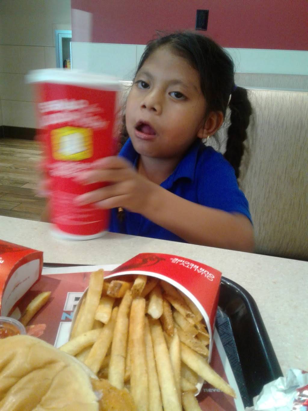 Wendys | restaurant | 3887 Jog Rd, Lake Worth, FL 33467, USA | 5613571333 OR +1 561-357-1333