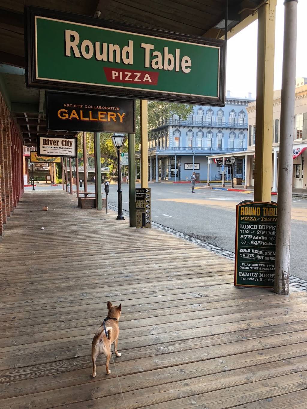 Round Table Pizza | meal delivery | 127 K St, Sacramento, CA 95814, USA | 9164437461 OR +1 916-443-7461