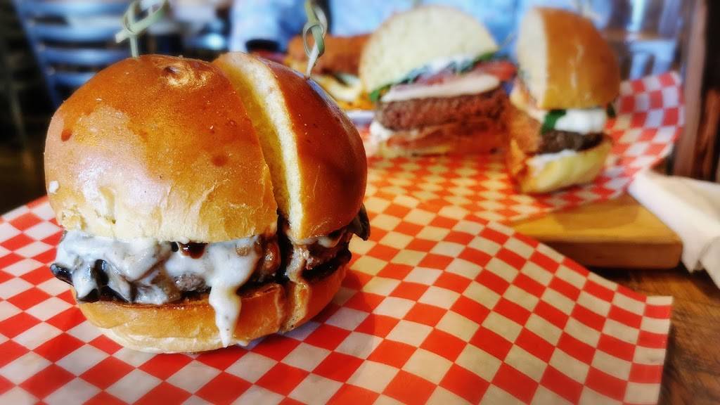 Notre-Boeuf-De-Grâce | restaurant | 3834 Boulevard de la Côte-Vertu, Saint-Laurent, QC H4R 1P8, Canada | 5143316933 OR +1 514-331-6933