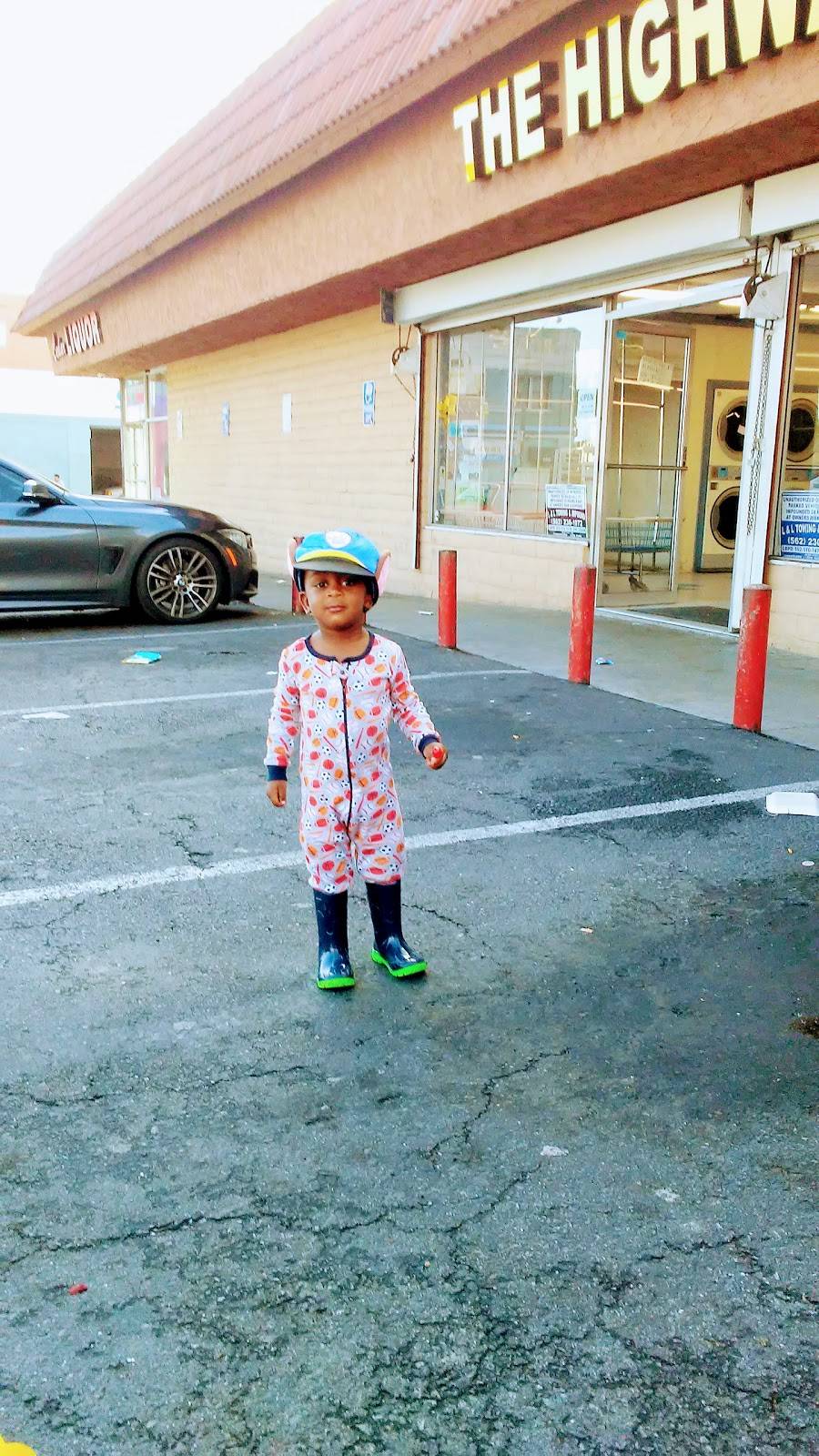 La Bodega Mexicana 8 | restaurant | 305 W Anaheim St, Long Beach, CA 90813, USA | 5625994000 OR +1 562-599-4000