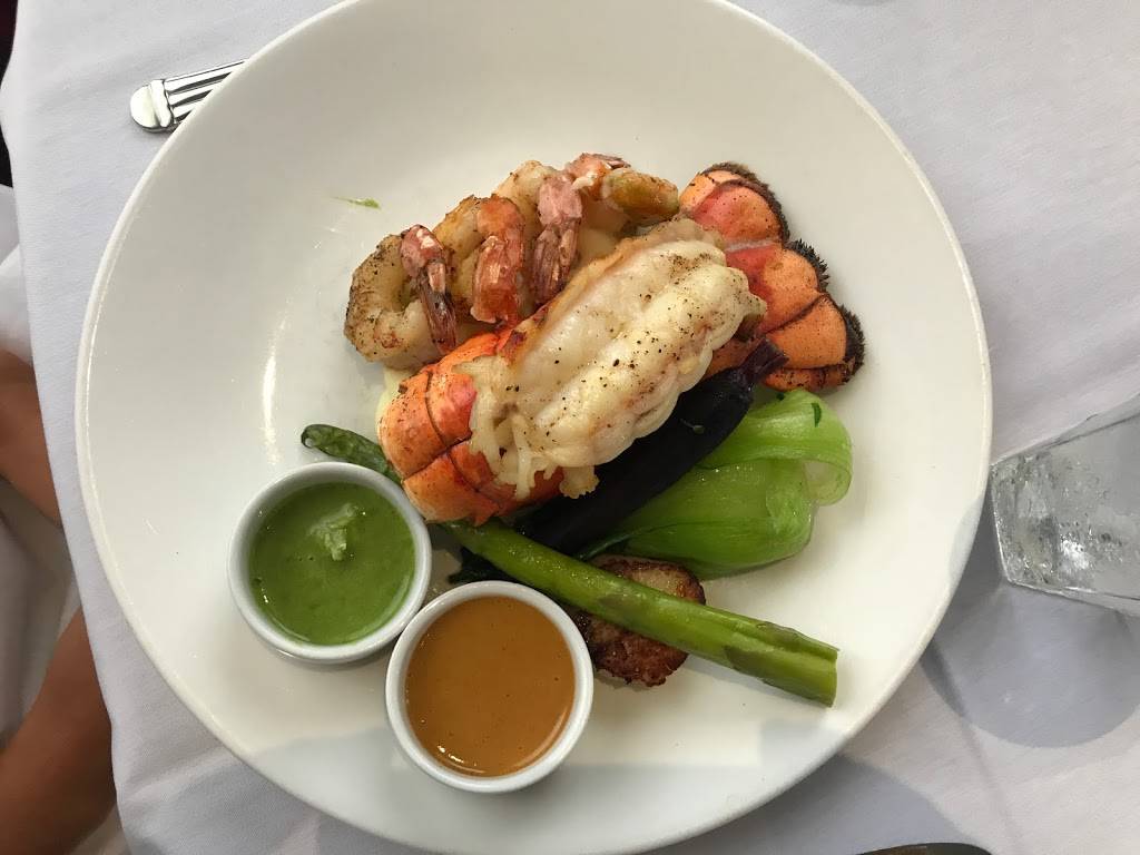 Roys Restaurant | restaurant | 26831 S Bay Dr, Bonita Springs, FL 34134, USA | 2394987697 OR +1 239-498-7697