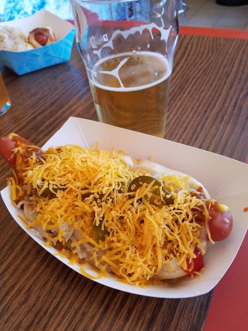 Hound Dog Hot Dog Shop | restaurant | 2802, 8749 Glenoaks Blvd, Sun Valley, CA 91352, USA | 8187689712 OR +1 818-768-9712