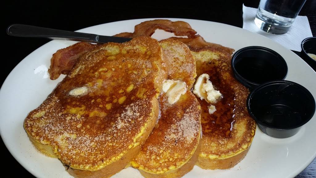 Sullivans Public House | restaurant | 23 N Washington St, Oxford, MI 48371, USA | 2485727344 OR +1 248-572-7344