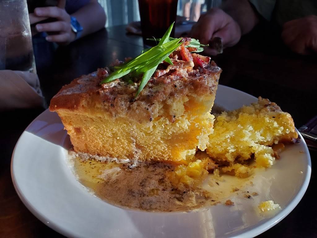 Buzzard Bar | restaurant | 190 Top of the Rock Rd, Ridgedale, MO 65739, USA | 8002256343 OR +1 800-225-6343