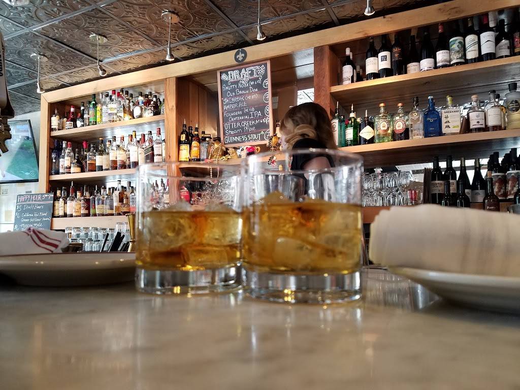 Green Pig Bistro | restaurant | 1025 N Fillmore St, Arlington, VA 22201, USA | 7038881920 OR +1 703-888-1920