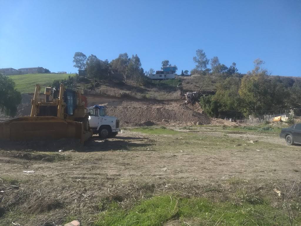 Birrieria Jalisco | restaurant | Club de Leones 12518, La Gloria, 22645 La Joya, B.C., Mexico | 016643316051 OR +52 664 331 6051