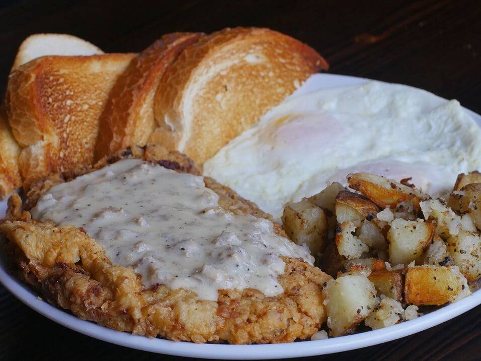 Hot Grillz Diner | restaurant | 7188 Northfield Rd, Macedonia, OH 44056, USA | 4406589666 OR +1 440-658-9666