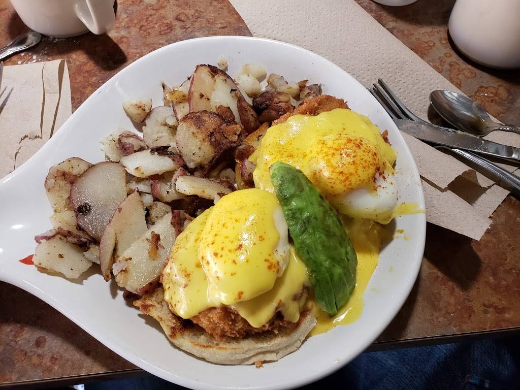 Huckleberrys Breakfast & Lunch | restaurant | 10000 Fairway Dr #170, Roseville, CA 95678, USA | 9167717017 OR +1 916-771-7017