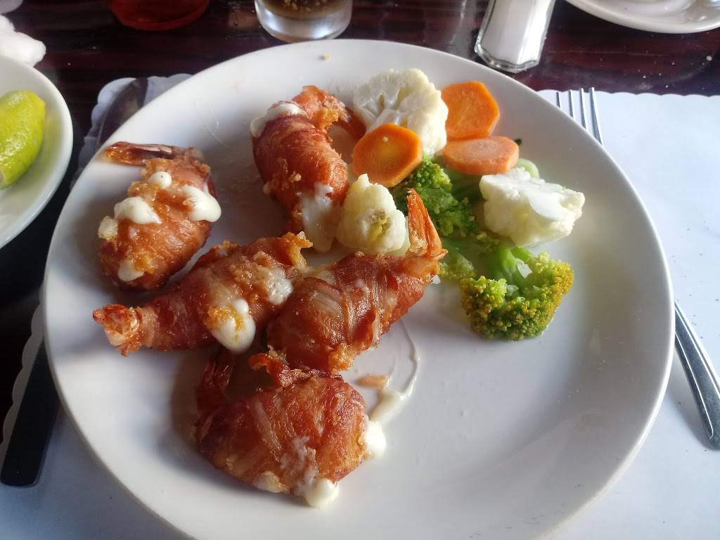 Restaurant de Langosta La Guerita | restaurant | Blvd. Benito Juárez 204, Machado Sur, 22710 Rosarito, B.C., Mexico | 0446646121019 OR +52 1 664 612 1019