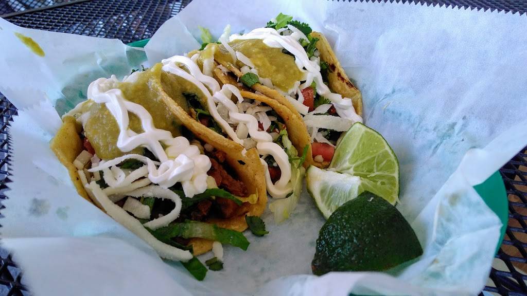 Taco Mobil | restaurant | 692 21st St, Vero Beach, FL 32960, USA | 7722052668 OR +1 772-205-2668