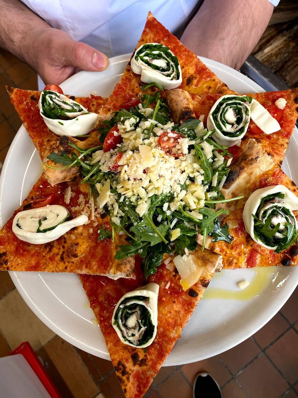 Zeneli Pizzeria e cucina Napoletana | restaurant | 138 Wooster St, New Haven, CT 06511, USA | 2037454194 OR +1 203-745-4194