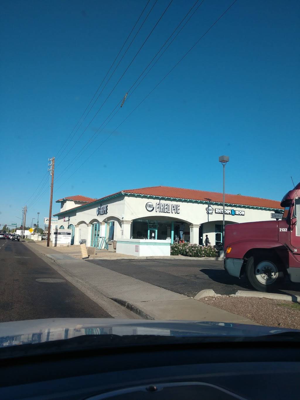 Fired Pie | restaurant | 1810 W Northern Ave, Phoenix, AZ 85021, USA | 6026753456 OR +1 602-675-3456