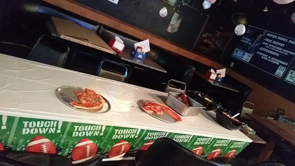 Sneaky Petes | restaurant | 3152 Lighthouse Dr, Fairfield, OH 45014, USA | 5138602221 OR +1 513-860-2221