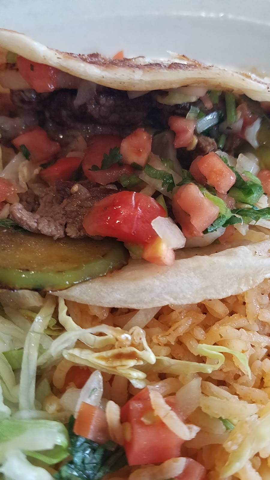 La Fiesta | restaurant | 1005 N 18th St, Centerville, IA 52544, USA | 6418562722 OR +1 641-856-2722