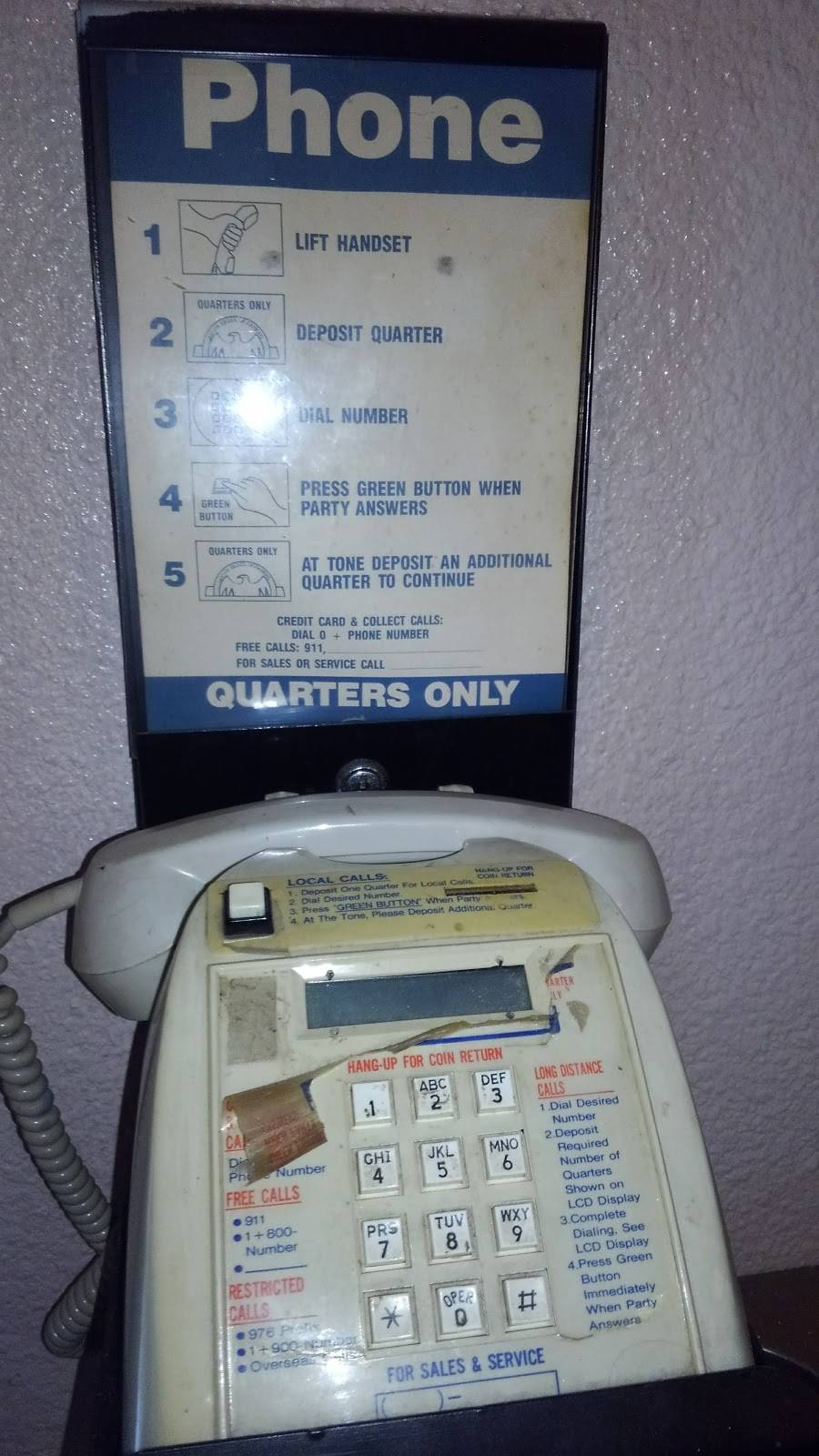 The Rivers Edge Supper Club | restaurant | N4178 WI-180 Trunk, Marinette, WI 54143, USA | 7157357344 OR +1 715-735-7344