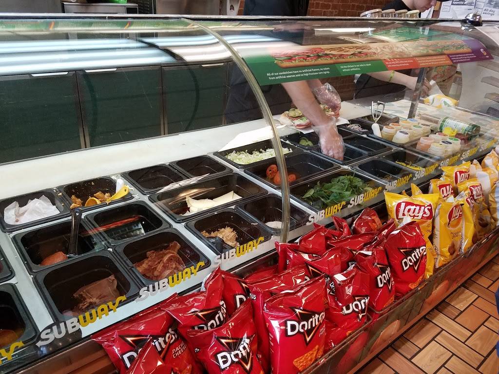 Subway Restaurants | restaurant | 2800 Thousand Oaks, San Antonio, TX 78232, USA | 2105452744 OR +1 210-545-2744