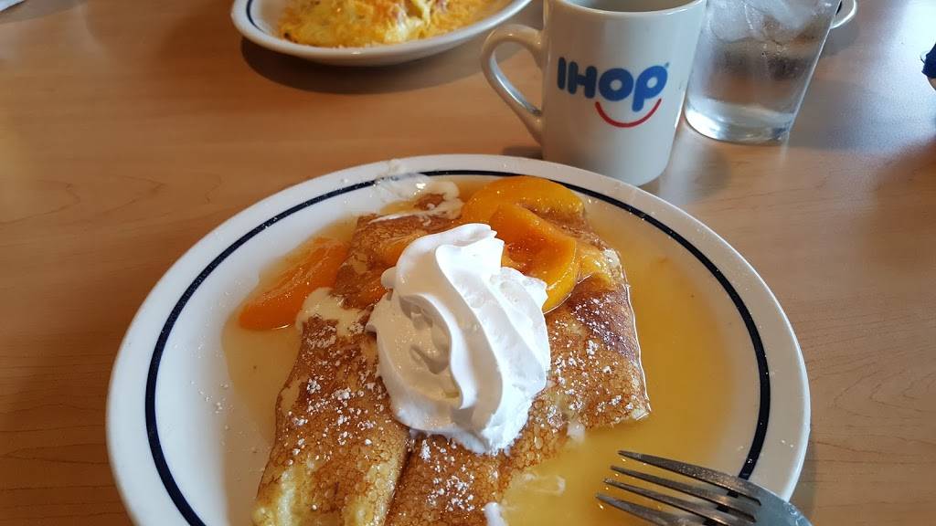 IHOP | restaurant | 1001 17th St, Santa Ana, CA 92701, USA | 7149537515 OR +1 714-953-7515
