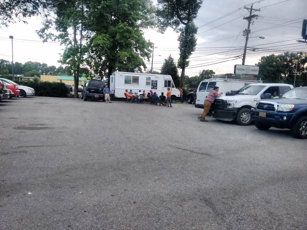 BP | restaurant | 2707 Ashley Phosphate Rd, North Charleston, SC 29418, USA | 8435720121 OR +1 843-572-0121