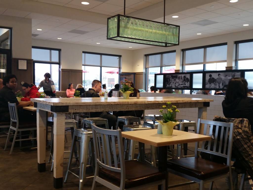 Chick-fil-A | restaurant | 1401 Broadway Mall, Hicksville, NY 11801, USA | 5164336305 OR +1 516-433-6305