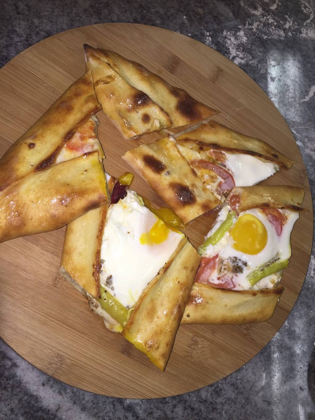 Ebru Lahmacun&Pide | restaurant | North, 4000 US-130, Delran, NJ 08075, USA | 8567643400 OR +1 856-764-3400