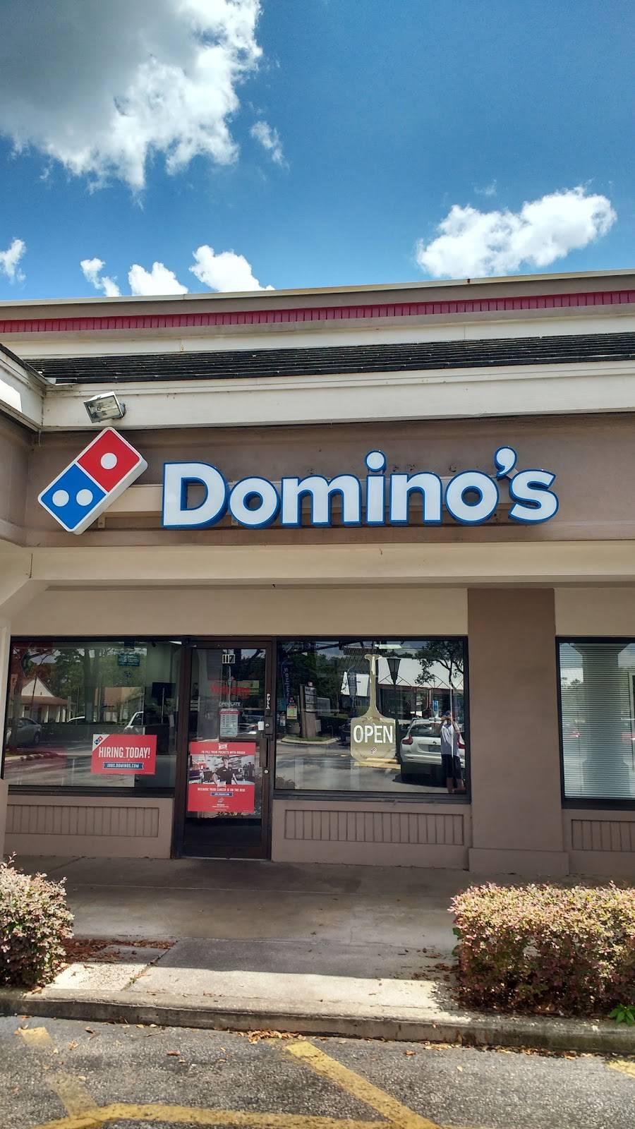 Dominos Pizza | meal delivery | 5285 Red Bug Lake Rd, Winter Springs, FL 32708, USA | 4076952956 OR +1 407-695-2956