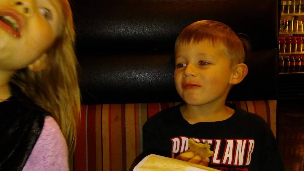 Subway | meal takeaway | 94 Oregon Way Suite 130, Longview, WA 98632, USA | 3604149199 OR +1 360-414-9199