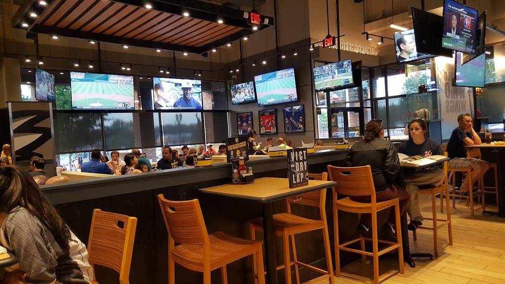 Buffalo Wild Wings | restaurant | 167 US 9 South, Morganville, NJ 07751, USA | 7323346050 OR +1 732-334-6050