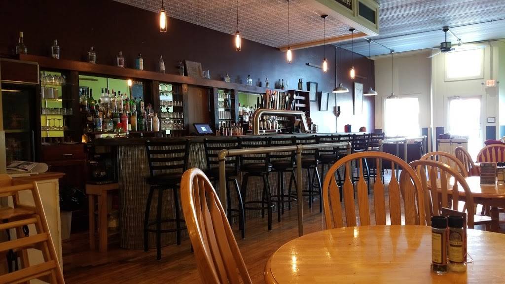 One10 West Main | restaurant | 110 W 300 N, Albion, IN 46701, USA | 2606368965 OR +1 260-636-8965