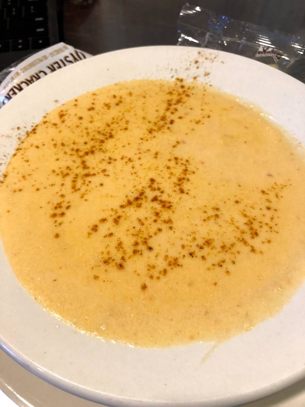 Phillips Seafood Restaurant | restaurant | 1 Terminal Dr, Middletown, PA 17057, USA | 7174007225 OR +1 717-400-7225