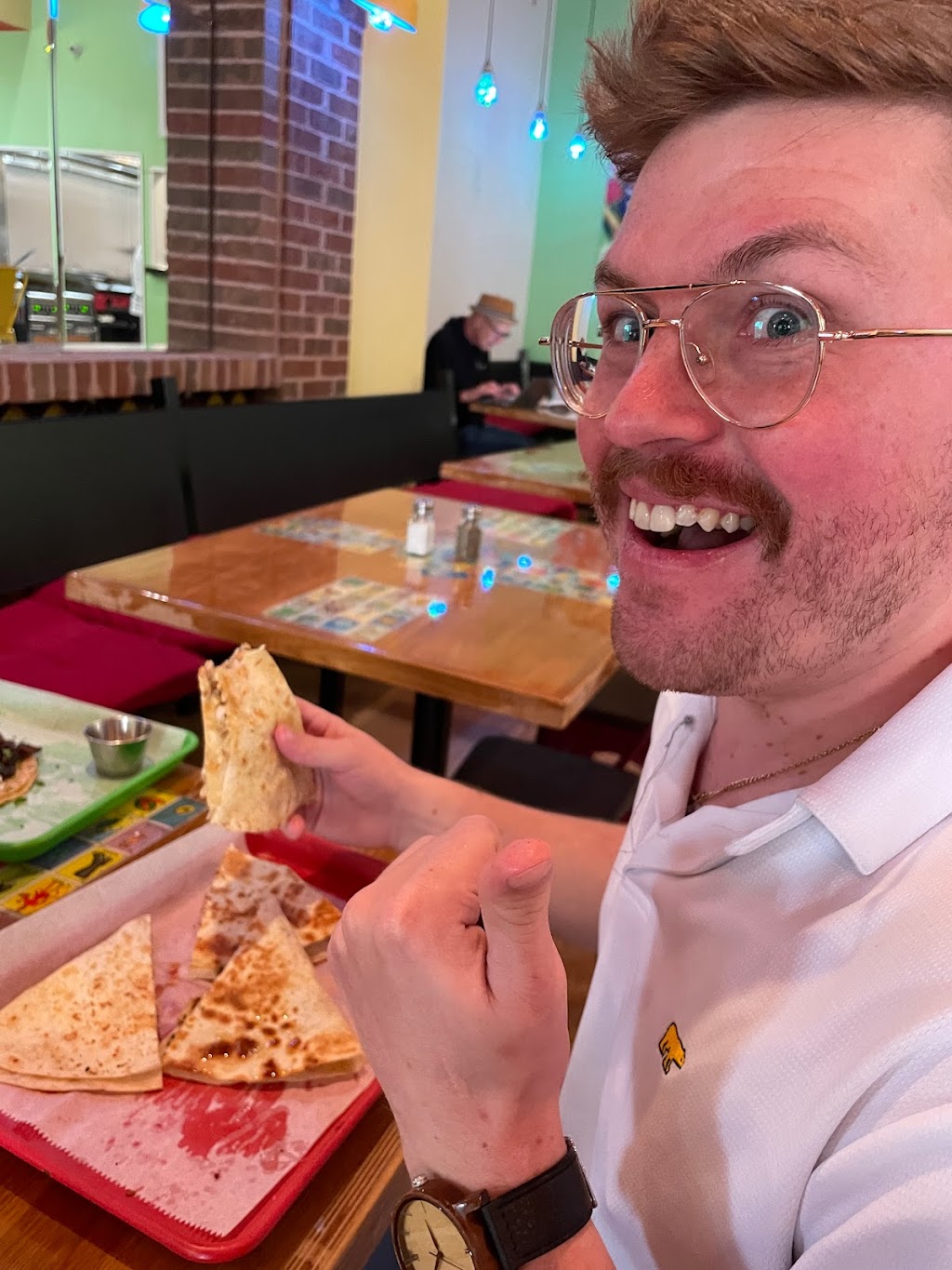 Del Carmen Mexican Street food | restaurant | 2032 N Damen Ave, Chicago, IL 60647, USA | 3126220369 OR +1 312-622-0369