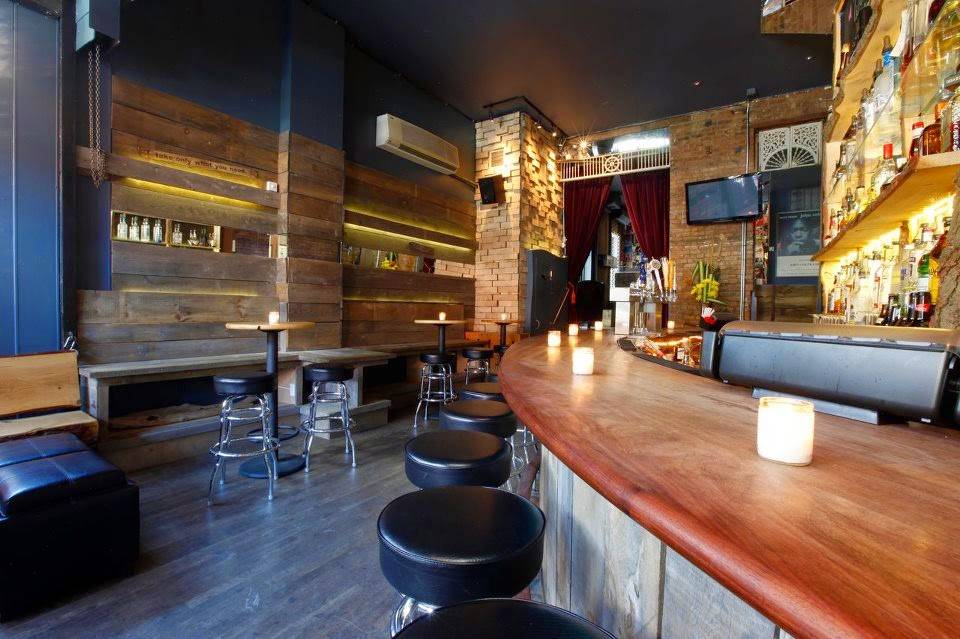 Mos Bar & Lounge | restaurant | 80 Lafayette Ave, Brooklyn, NY 11217, USA | 7187972849 OR +1 718-797-2849