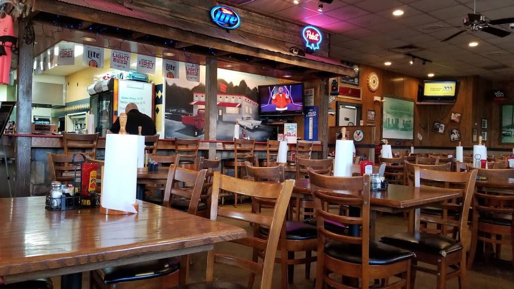 Golden Rule BBQ of Pell City | restaurant | 1700 Martin St N, Pell City, AL 35125, USA | 2053381443 OR +1 205-338-1443