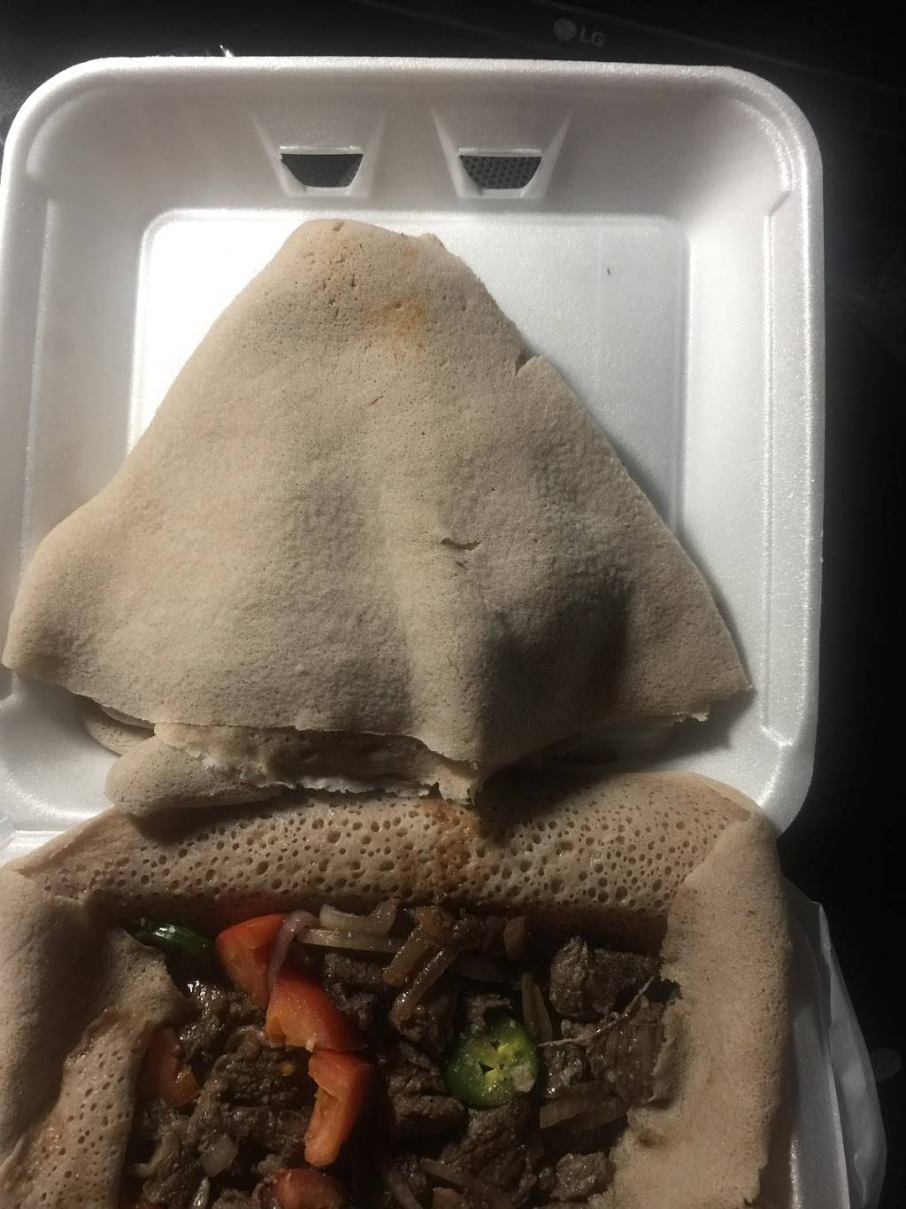 Skyline Cafe-Ethiopian Cuisine | restaurant | 3821 S George Mason Dr, Falls Church, VA 22041, USA | 7038200240 OR +1 703-820-0240