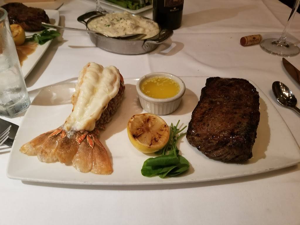The Capital Grille | restaurant | 2223 N Westshore Blvd, Tampa, FL 33607, USA | 8138309433 OR +1 813-830-9433