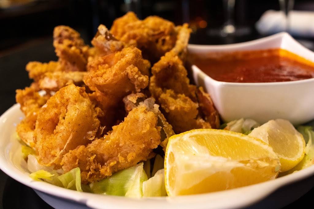 Curtains Bar and Restaurant | restaurant | 150 Avenel St, Avenel, NJ 07001, USA | 7325824595 OR +1 732-582-4595