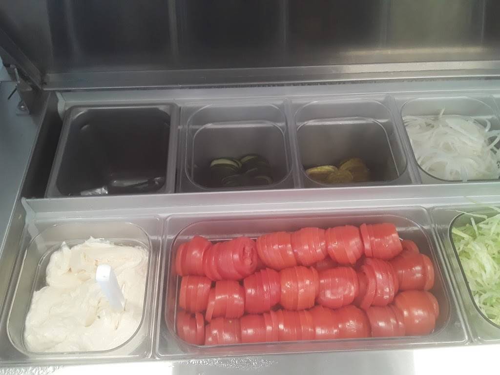 Jimmy Johns | restaurant | 2314 SE Military Dr #111, San Antonio, TX 78223, USA | 2108194988 OR +1 210-819-4988