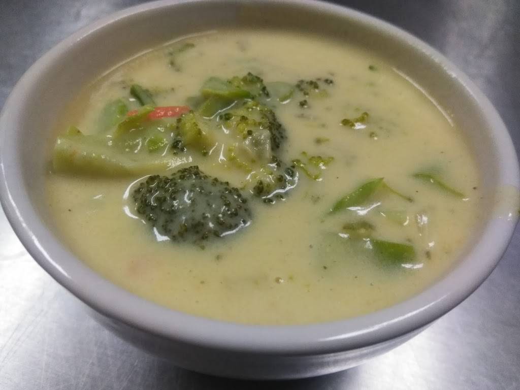 The Pub At Lake Henry | restaurant | 1 Century Dr, Winter Haven, FL 33881, USA | 8632946506 OR +1 863-294-6506